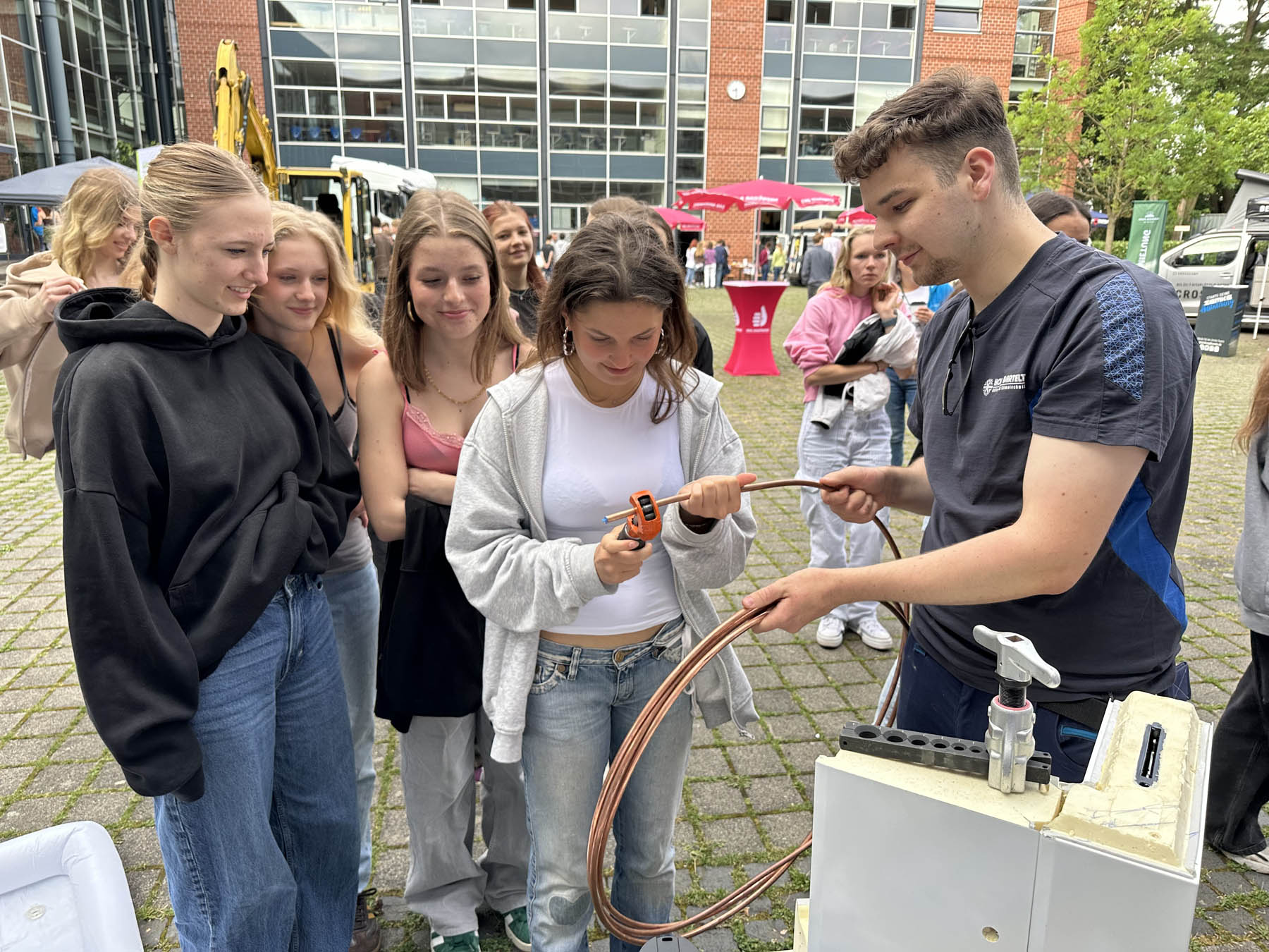 Lehrberufeschau des Handwerks Bernau